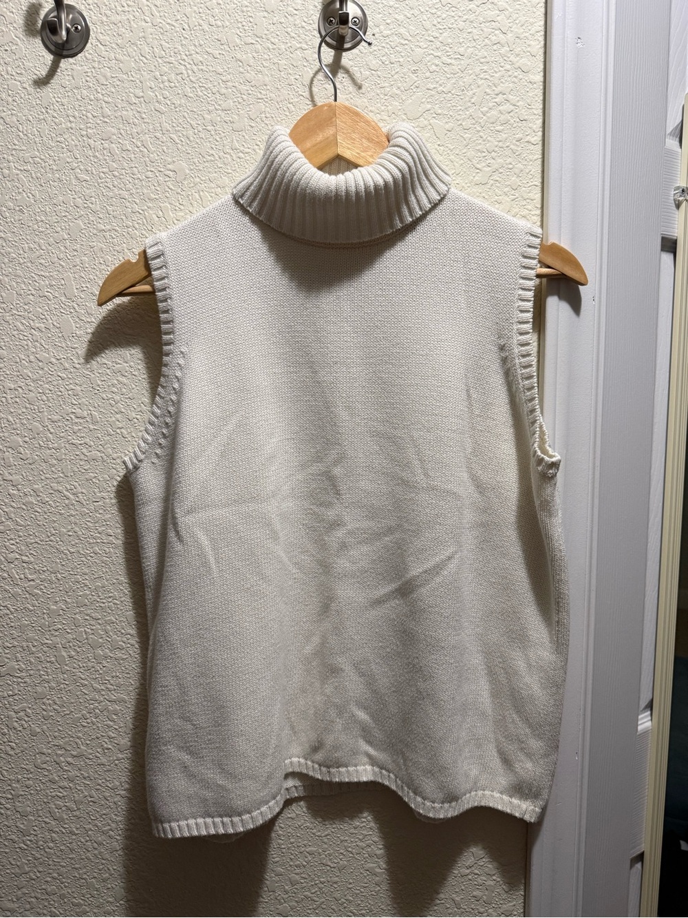 Quiet Luxury Cream Ribbed Sleeveless Knit Top